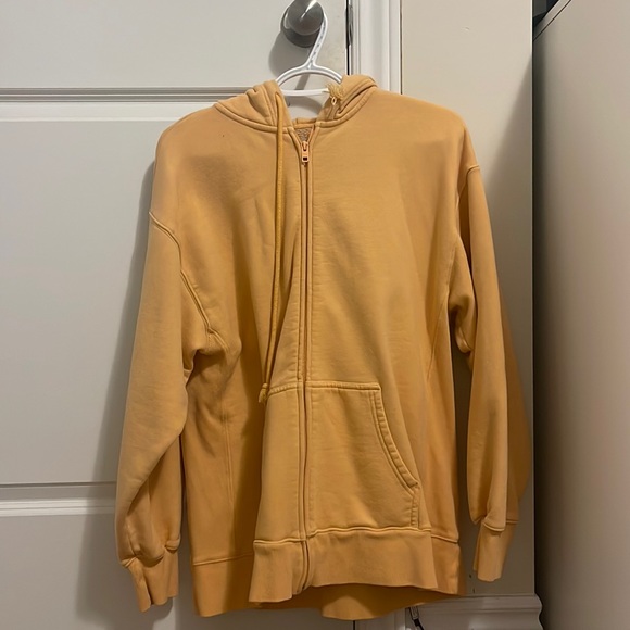 Orange aritzia zip up size 2 - Picture 3 of 3